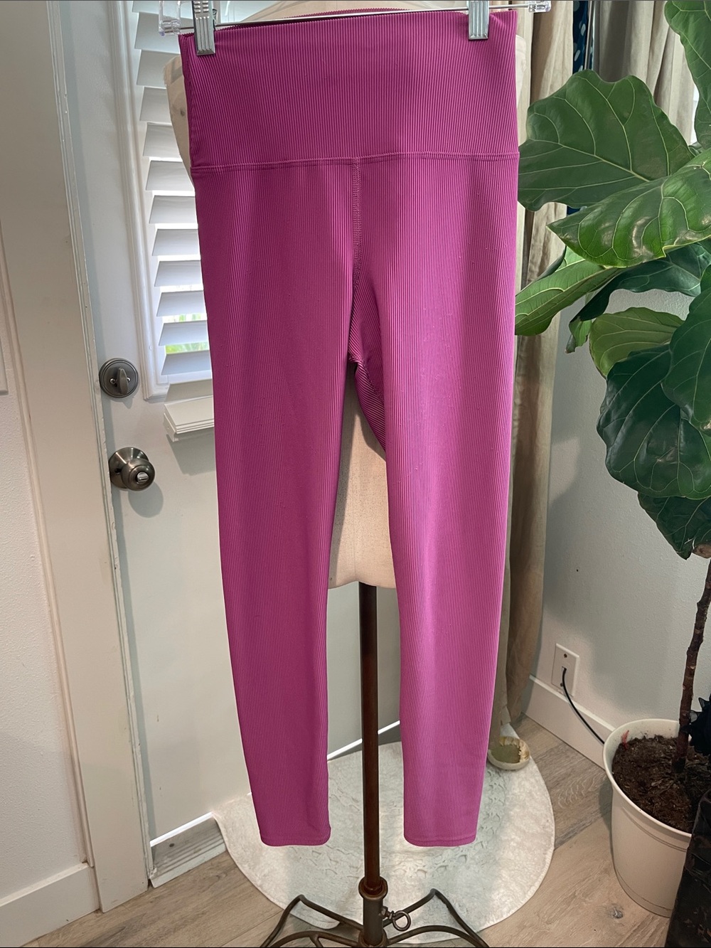 Beach Riot High-Waist Ribbed Leggings in Magenta